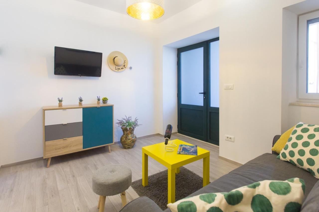 Beach Apartment Korina Sumpetar Extérieur photo