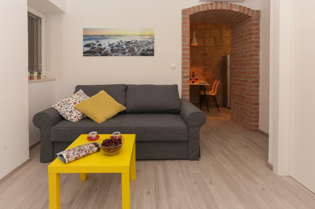 Beach Apartment Korina Sumpetar Extérieur photo