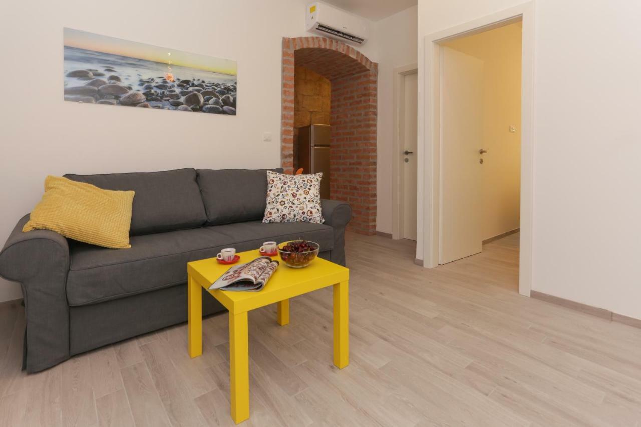 Beach Apartment Korina Sumpetar Extérieur photo